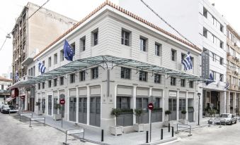 Gallery Suites & Residences Piraeus - Housity