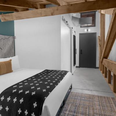 Crash Pad Evo Hotel Promo Code