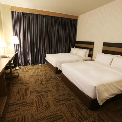 Family 2 Queen Beds SEM9 Senai Promo Code