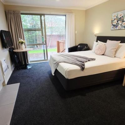 Deluxe Queen Studio Tower Junction Motor Lodge Christchurch Promo Code