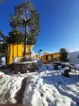 Justa Mukteshwar Retreat & Spa Hotel a 