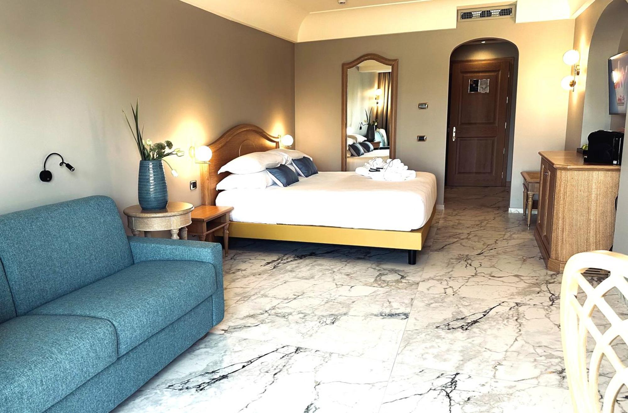 Palace Hotel Desenzano精致套房