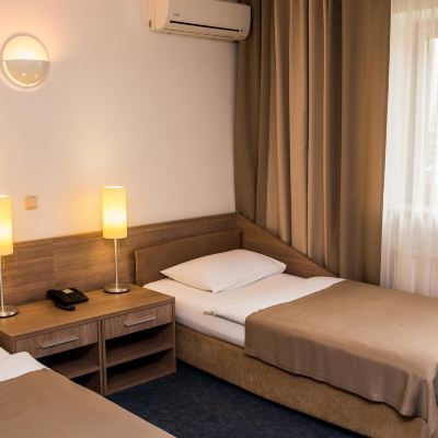 Standard Room with 2 Twin Beds IBB Hotel Promo Code