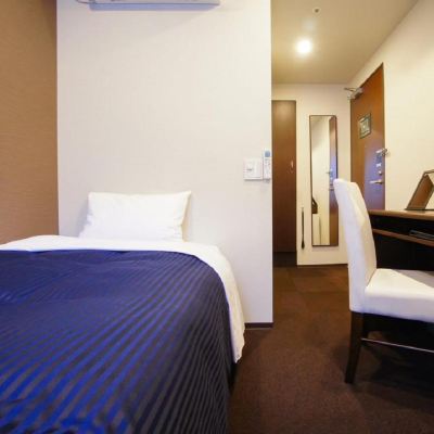 小型雙人房（可吸菸） 橫濱元町站前Livemax飯店優惠