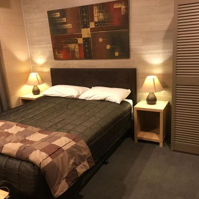 Queen Room Cottonwood Lodge Promo Code