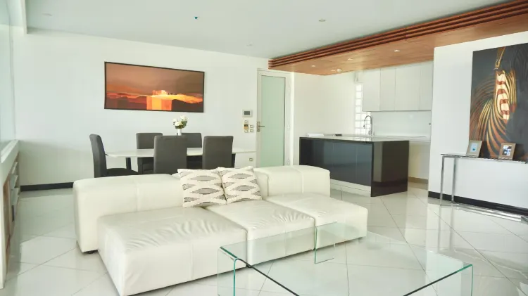 วิลลาวิวมหาสมุทรพร้อมสระน้ำส่วนตัว