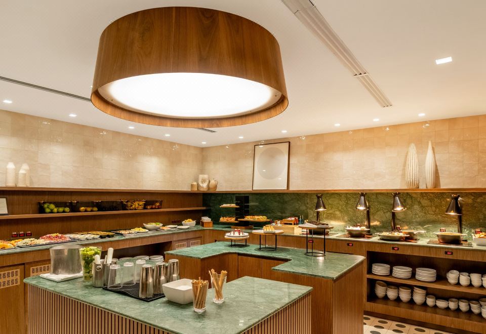 局部海景两张双人床房（可进入俱乐部休息室）