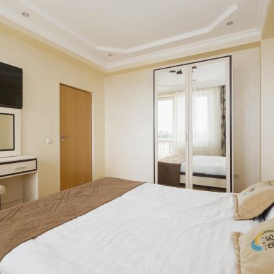2-Room Suite Room Elle Hotel Promo Code