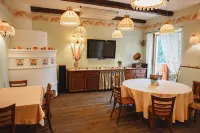 Dom Shale Hotel