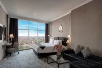 Goldvitel Hotel Surabaya Отели в г. 