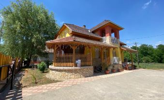Margaréta Étterem és Vendéghàz Gasthaus - Housity