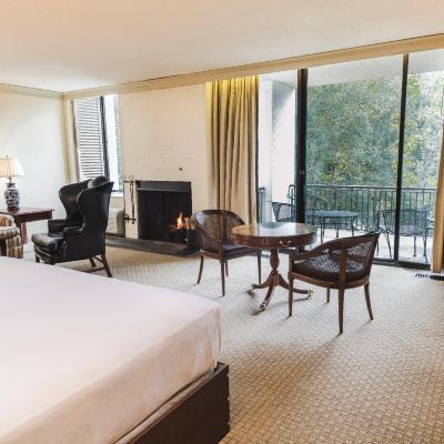 King Suite with Fireplace-Non-Smoking Griffin Hotel - A Colonial Williamsburg Hotel Promo Code