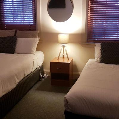 Triple Room with Shared Bathroom Highlands Hotel Promo Code