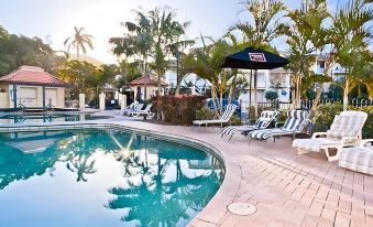 Aqualuna Beach Resort - Housity