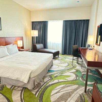 高級特大床房 泗務RH酒店優惠