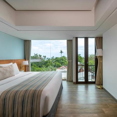 Executive Studio Room with and One-Time Airport Drop Off