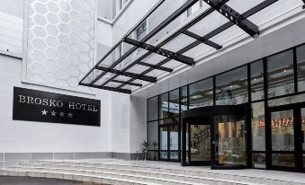 Brosko Hotel Arbat - Housity