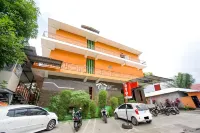 RedDoorz at Oxy Residence Manado Hotels in Mandolang
