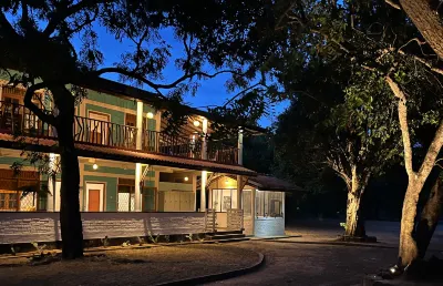 Funky Leopard Safari Lodge Bordering Yala National Park Hotel di 