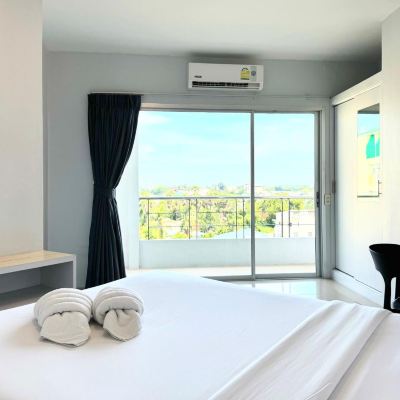 Standard Queen Room Sun Inn Promo Code