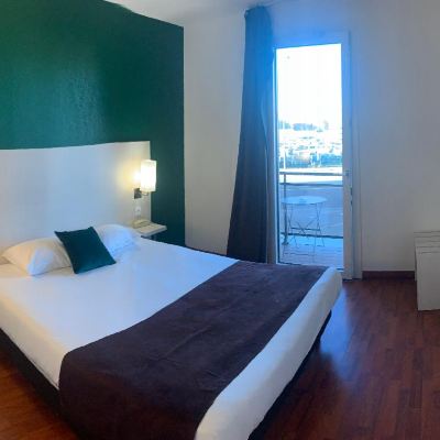 Standard Room with Balcony Hôtel des Etats-Unis Promo Code