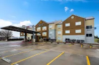La Quinta Inn & Suites by Wyndham Emporia Hotels in 
