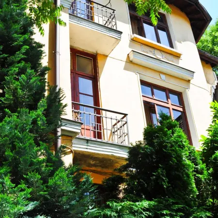L'Opera Guest House