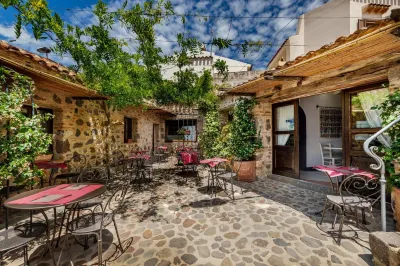 Albergo Diffuso Mannois Hotel a 