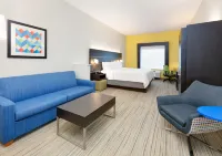 Holiday Inn Express & Suites CLEBURNE by IHG