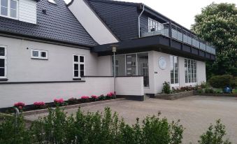 Hals Hotel - Housity