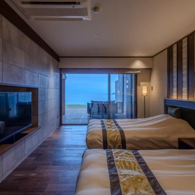 デラックスルーム(ダブルまたはツイン)(プール直結) 御宿 The Earth クーポン