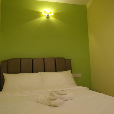 Standard Double Room-Non-Smoking Le Hotel Promo Code