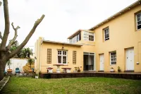 Jikeleza Lodge Hotels in 