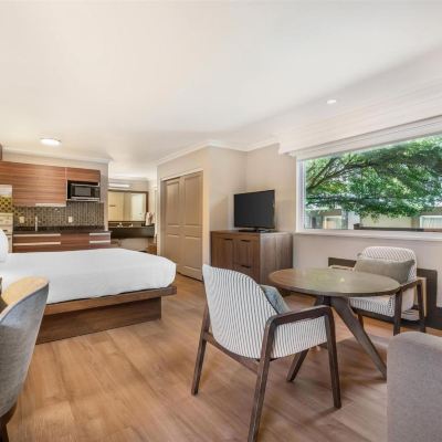 King Room Best Western Plus Burnaby Hotel Promo Code