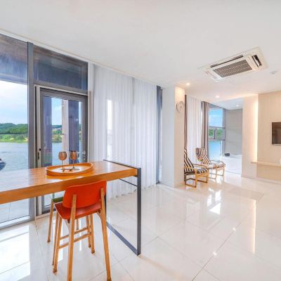 룸 9 더블 침대 화이트큐브24 펜션 가평 쿠폰