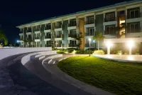 Palm Regal Resort
