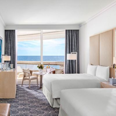 Deluxe Sea View Room 2 Double Beds