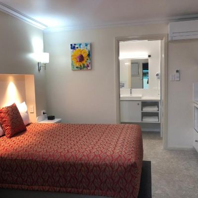 Two-Bedroom Apartment Motel Carnarvon Promo Code