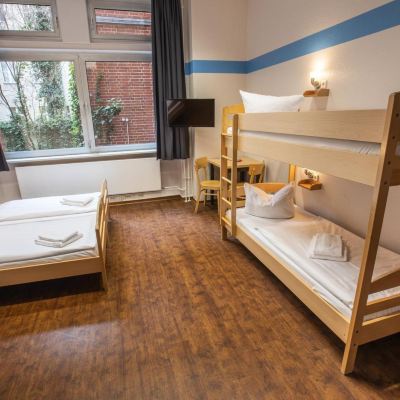 四人房 阿卡瑪克羅伊茨貝格酒店及旅館優惠