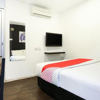 Deluxe Double Room, 1 Queen Bed OYO 90460 Hotel Kl2f Rest & Go Promo Code