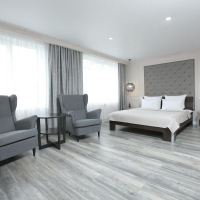 1-Room Suite Premium Room With 1 Double Bed Snowy Owl Hotel Promo Code