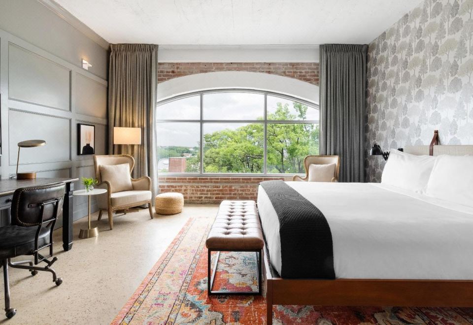 标准房，特大床（一室房）