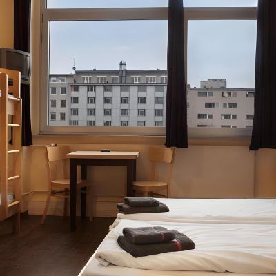 三人房 阿卡瑪克羅伊茨貝格酒店及旅館優惠