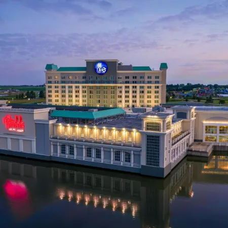 Isle Casino Hotel Waterloo- A Caesars Rewards Destination