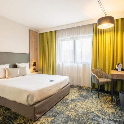 Superior Double Room Hôtel Turenne Promo Code