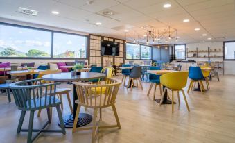 Campanile Marseille Est - Aubagne - Housity