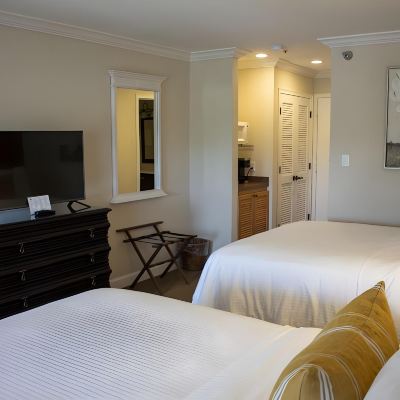 Double Room with Two Double Beds Inn on The Lakes Promo Code
