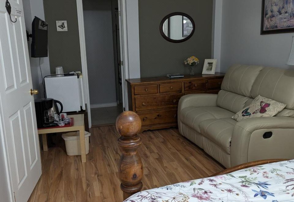 双人房（带独立浴室）