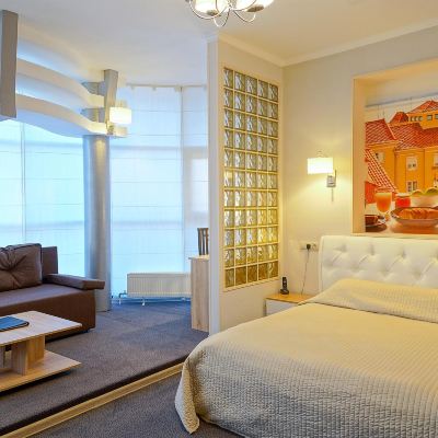 Junior Suite Aragon Hotel Promo Code