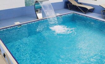 Atlas Hotel Baku - Housity